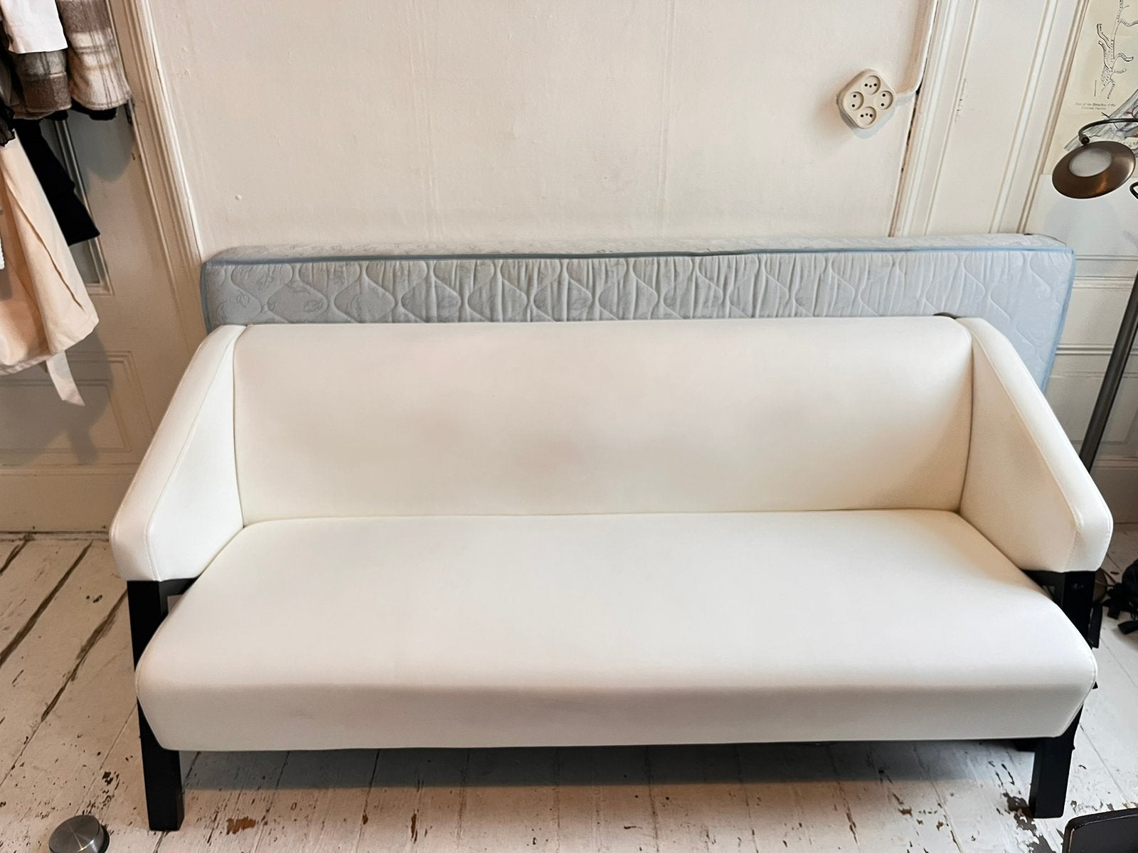 Witte bank, Huis en Inrichting, Ophalen, Zo goed als nieuw, Driepersoons