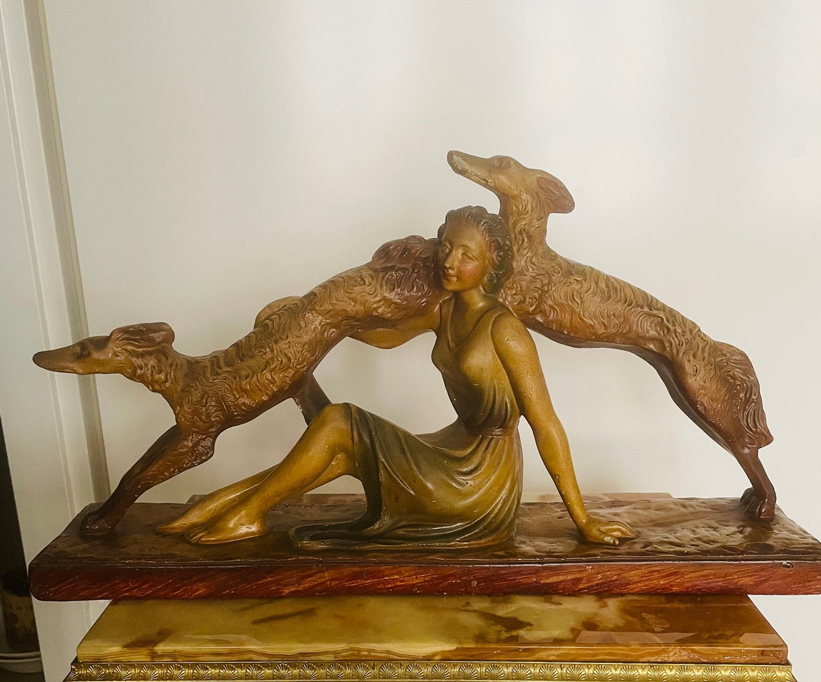 Schouwbeeld art deco 1920-1930, Art deco, Gips, Op sokkel, Beeld