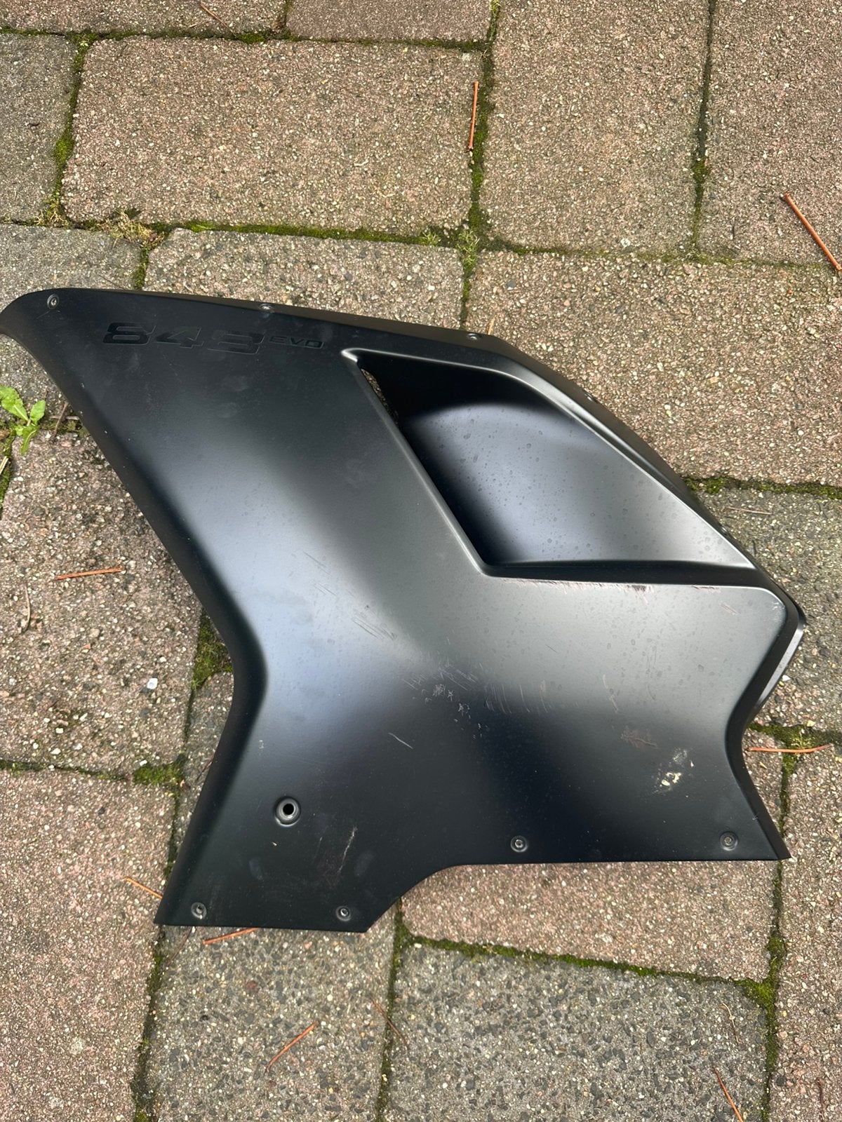 Ducati 848 2011 kuip deel links, Ophalen