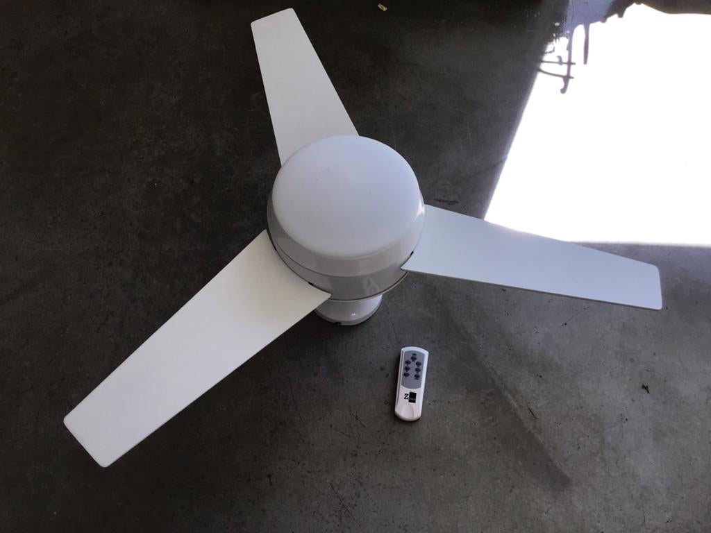 Witte Plafondventilator + Afstandsbediening, ventilatorlamp, Ophalen, Ventilator met afstandsbediening, Zo goed als nieuw, Plafondventilator
