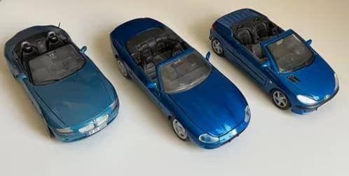 5 blauwe schaal 1:24 verschillende auto’s, Ophalen of Verzenden, Zo goed als nieuw, Auto, Overige merken