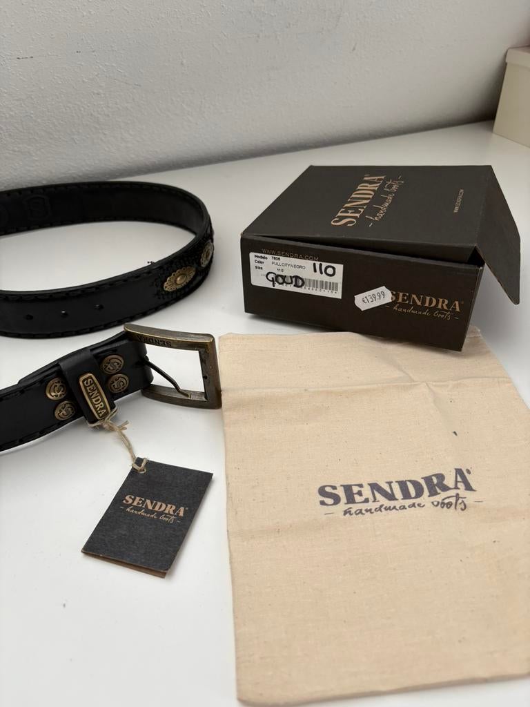 Nieuwe Sendra Riem Zwart Goud Maat 110 - Zeldzaam!, Kleding | Dames, Nieuw, Heupriem, Ophalen of Verzenden, 3 tot 5 cm