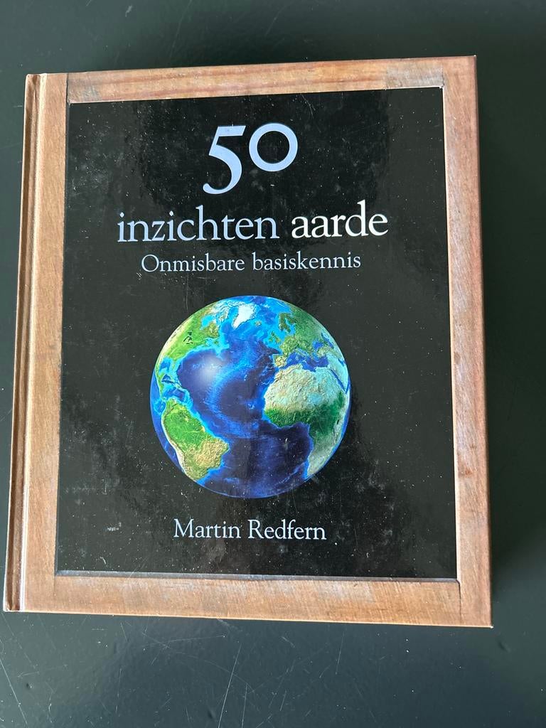 50 Inzichten Aarde: Onmisbare Basiskennis - Martin Redfern, Ophalen of Verzenden, Zo goed als nieuw, Spiritualiteit algemeen, Achtergrond en Informatie