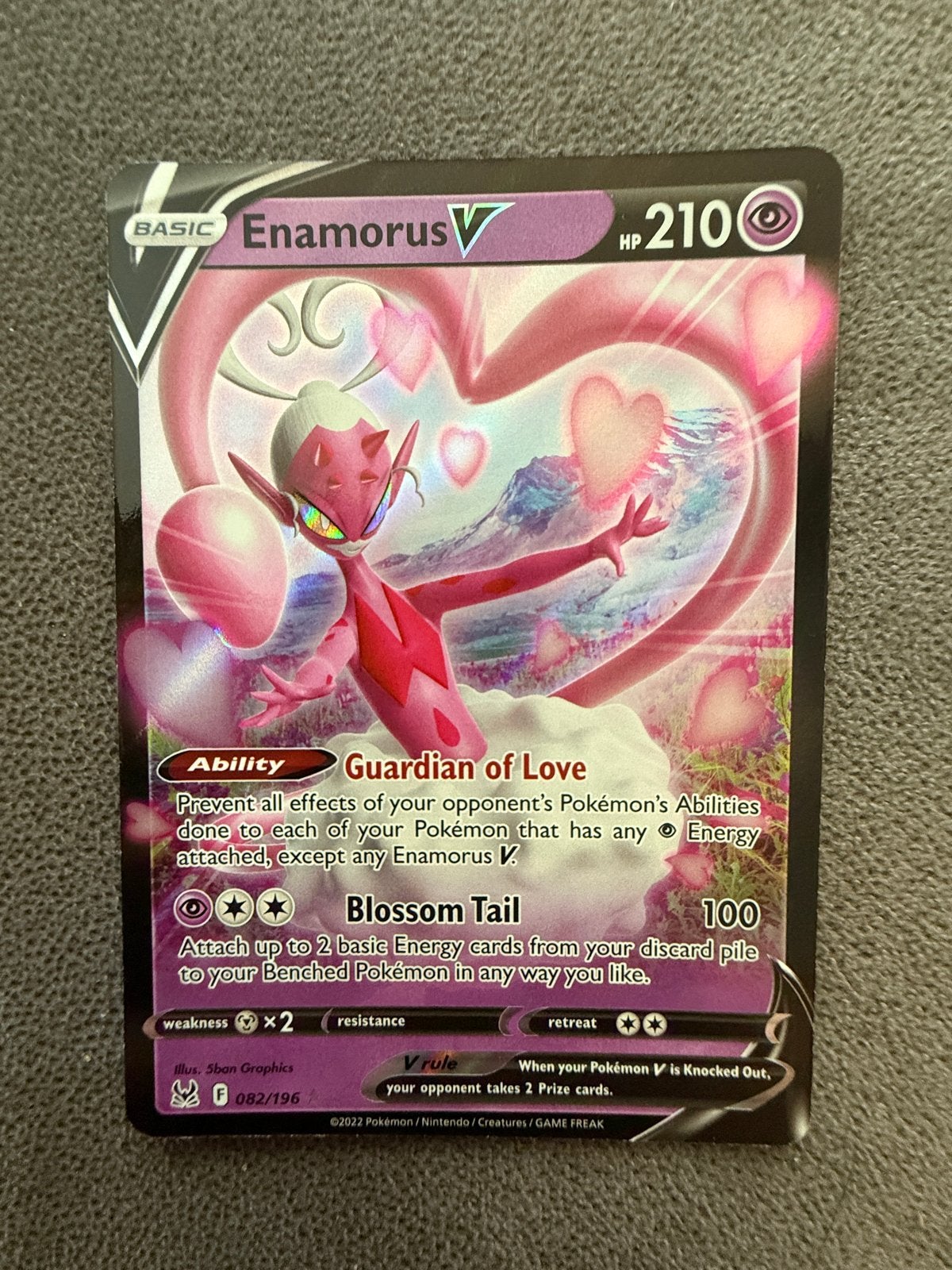 Enamorus V Pokémon Kaart  082/196 lost origin, Ophalen of Verzenden, Zo goed als nieuw, Losse kaart