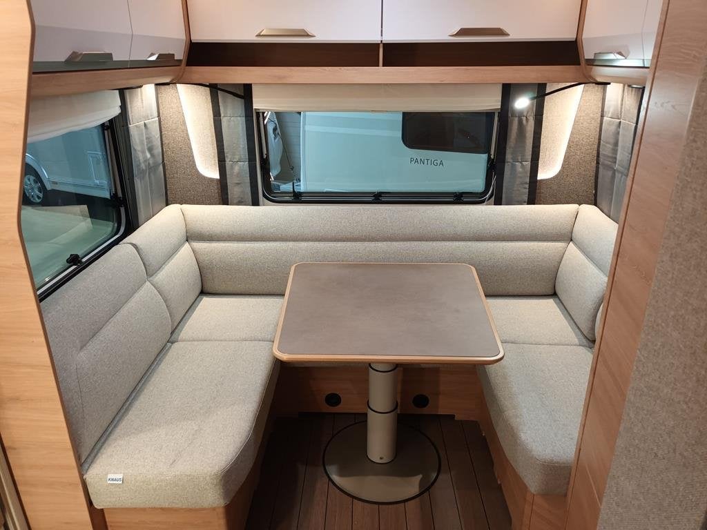 Knaus Sudwind Black Selection 500 EU, Caravans en Kamperen, Serviceluik, Rondzit, Bedrijf, 5 tot 6 meter