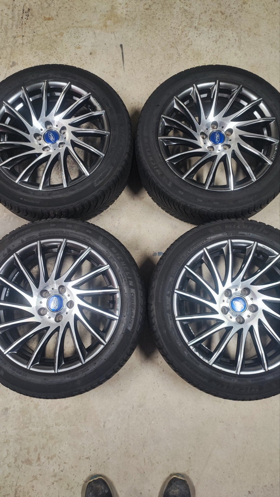 Velgen Banden 17" TPMS AllSeason Ford Focus Mondeo Volvo, Ophalen, Banden en Velgen, 17 inch, All Season