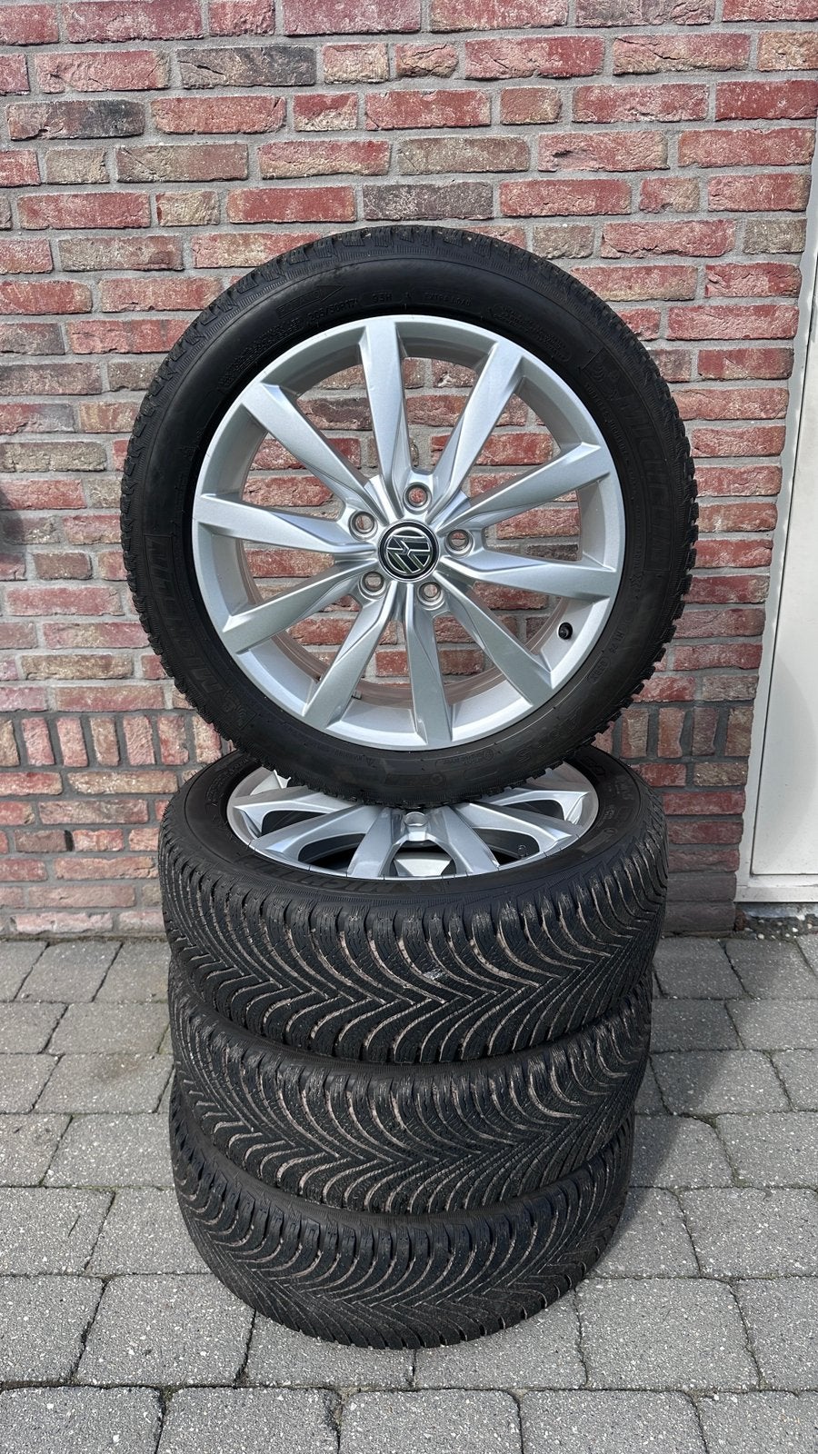 VW Golf 7 Dijon velgen met winterband, Ophalen, Gebruikt, Banden en Velgen, 17 inch