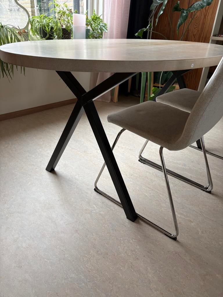 Massief eiken eettafel 170x90cm met zwart metalen  onderstel, Huis en Inrichting, Tafels | Eettafels, Ophalen, Gebruikt, 50 tot 100 cm