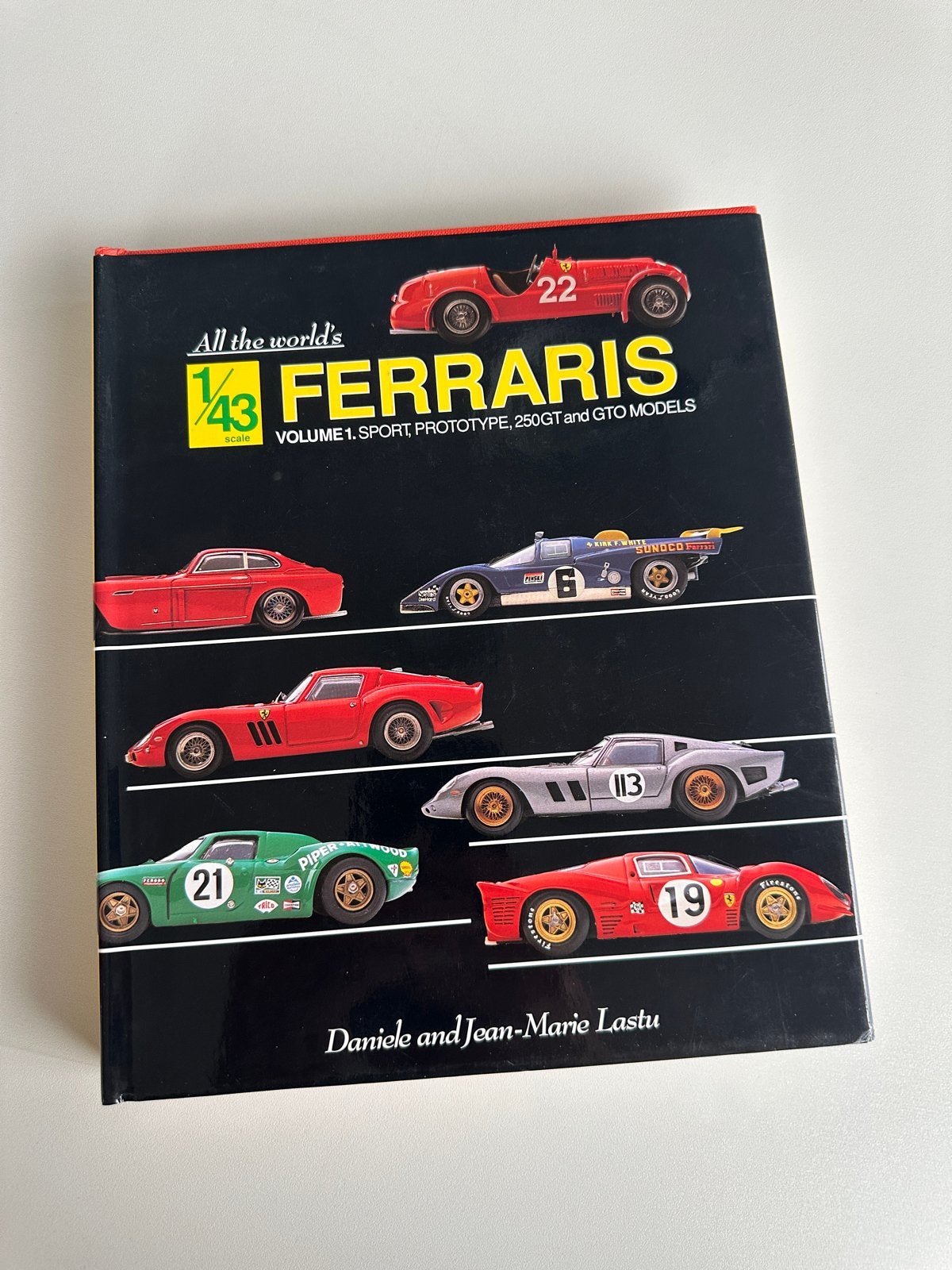 All the World's 1/43 Ferraris Vol. 1 - Boek, Boeken, Ophalen, Zo goed als nieuw, Ferrari