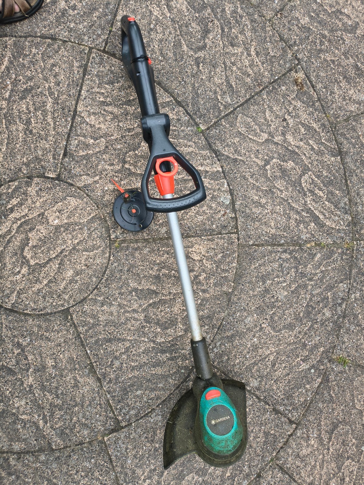 GARDENA Accu Grastrimmer - Defect voor onde, Ophalen, Cirkelmaaier, Gebruikt, Minder dan 30 cm