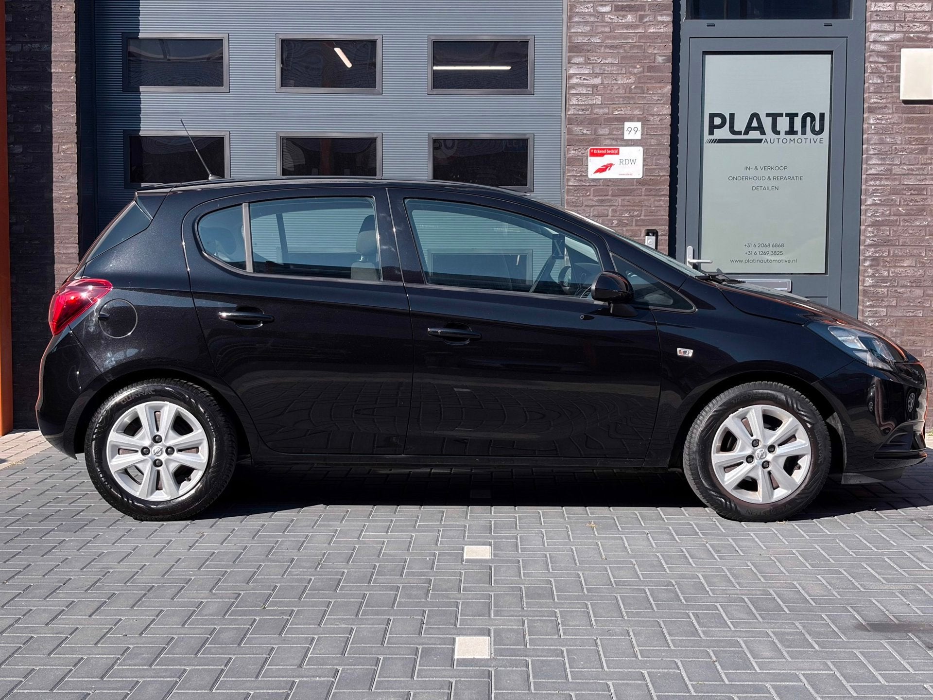 Foto 3 van Opel Corsa 1.4 Bi-Fuel Business+ |Cruise|Stoelverw|NAV|APK