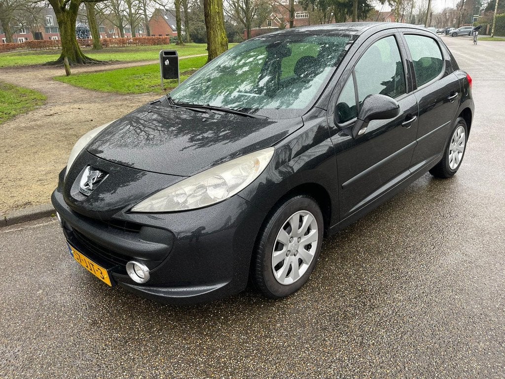 Peugeot 207 1.4 VTi Look AIRCO 5-DEURS BJ 2009 APK 19-05-202, Auto's, Voorwielaandrijving, Zwart, Origineel Nederlands, Bedrijf