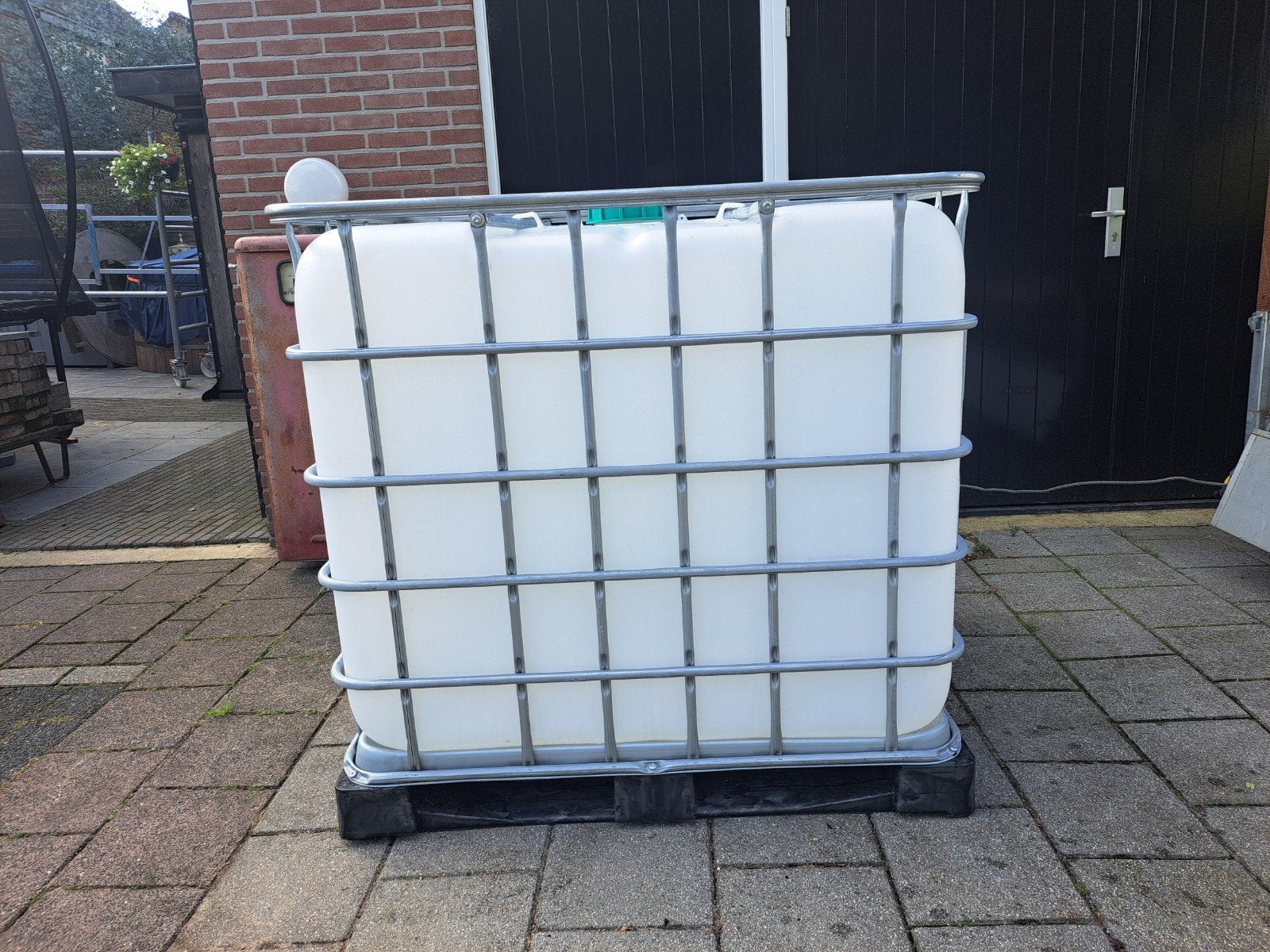 IBC vat op kunstof pellet, Ophalen, Kunststof, Met kraantje, 150 liter of meer