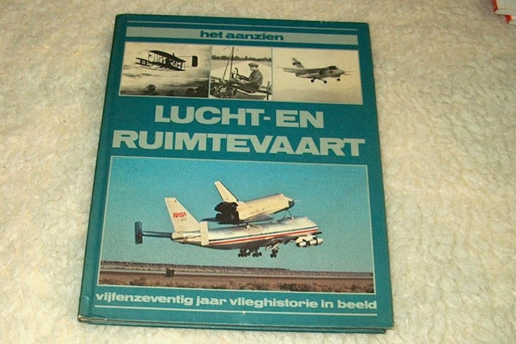 Het Aanzien van Lucht- en Ruimtevaart 1978, Boeken, Ophalen, Zo goed als nieuw, Overige gebieden