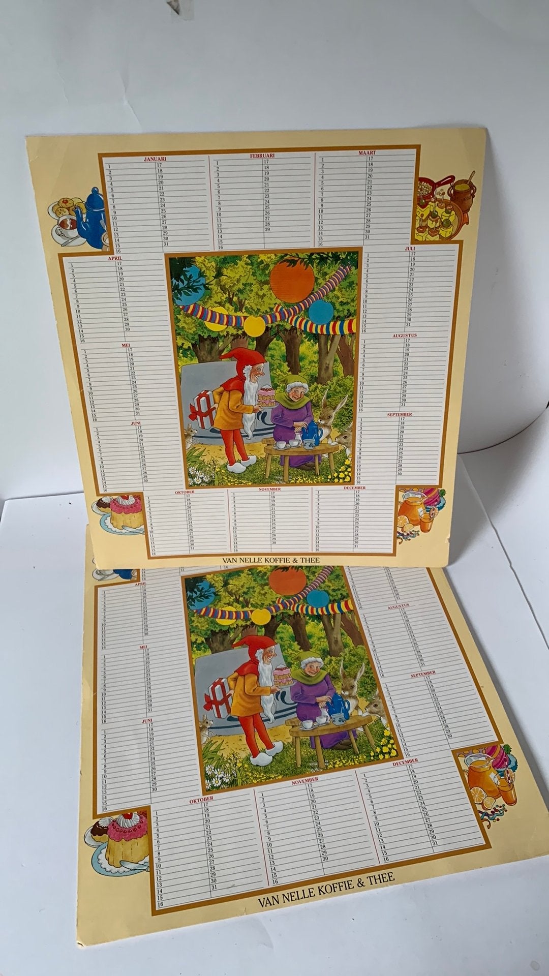 2 Vintage Kartonnen kalenders Piggelmee Van Nelle koffie, Diversen, Kalenders, Ophalen of Verzenden, Maandkalender