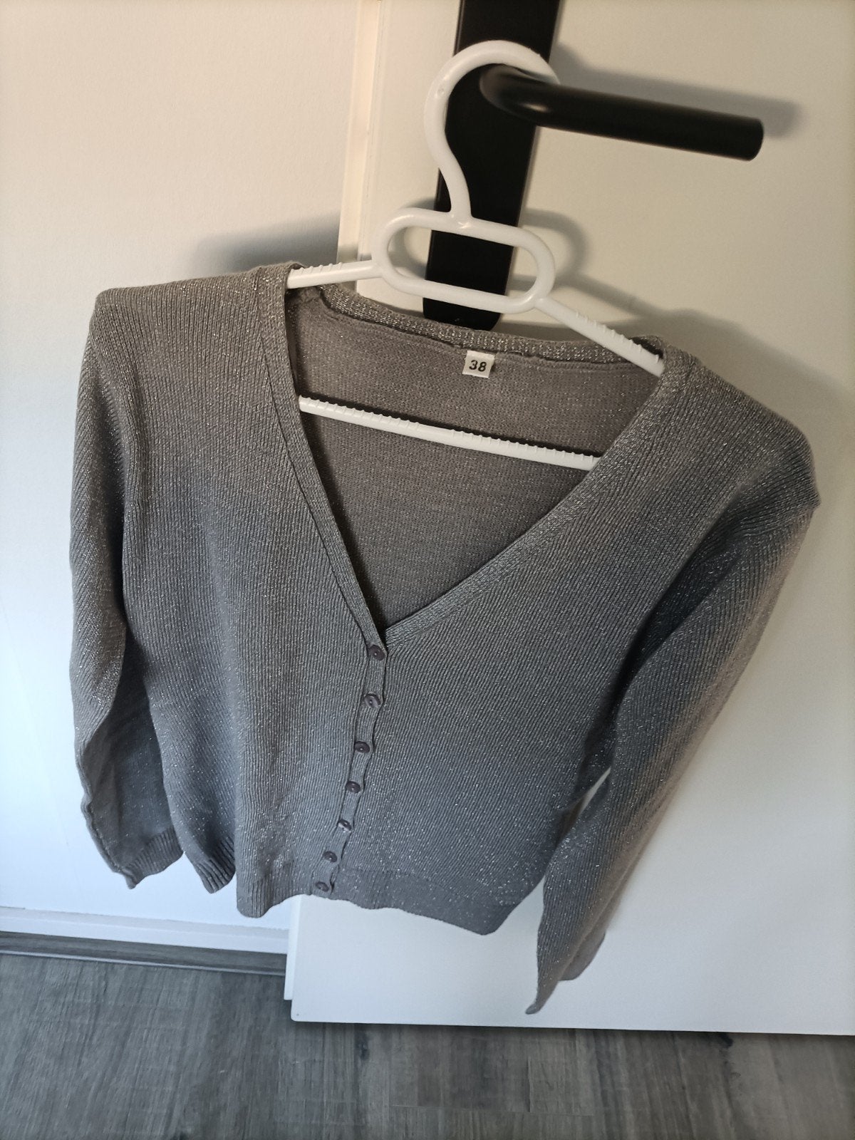 Stijlvol grijs vestje maat 38 met glitter, Maat 38/40 (M), Ophalen of Verzenden, Grijs, Onbekend