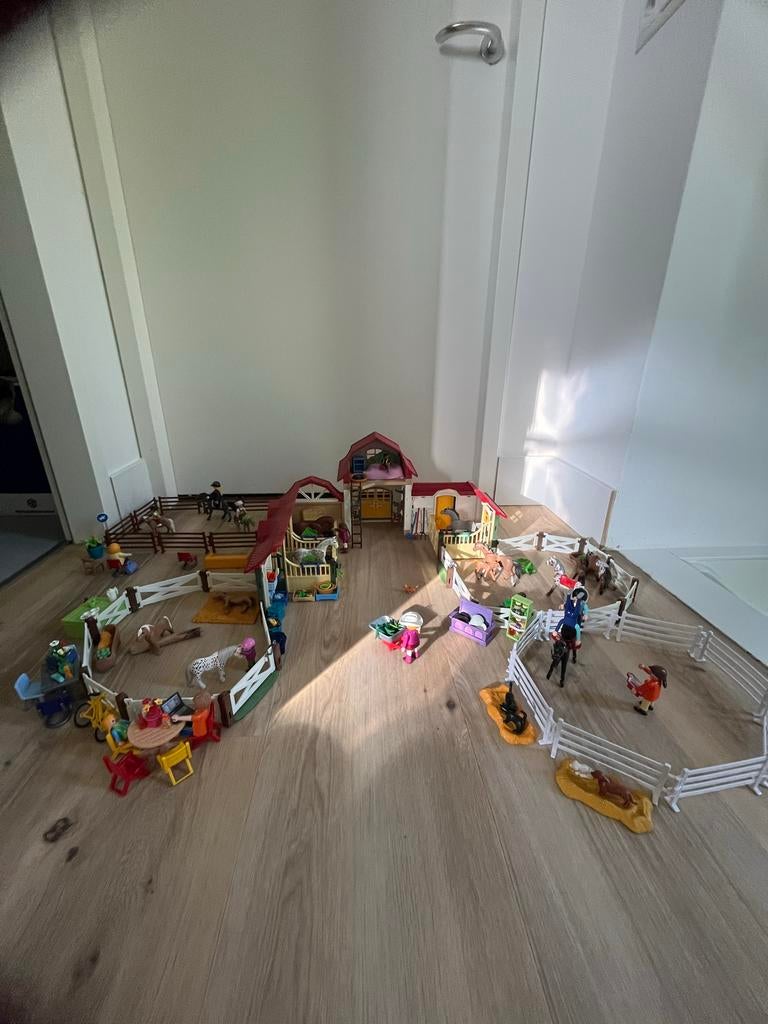 Playmobil Manege met veel extra's en paarden, Ophalen of Verzenden, Gebruikt, Jongen of Meisje