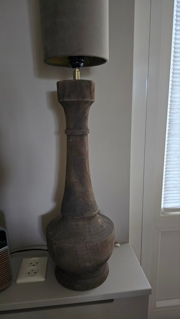 Zware houten baluster lamp, Huis en Inrichting, Lampen | Tafellampen, Ophalen of Verzenden, Zo goed als nieuw, Hout, 50 tot 75 cm