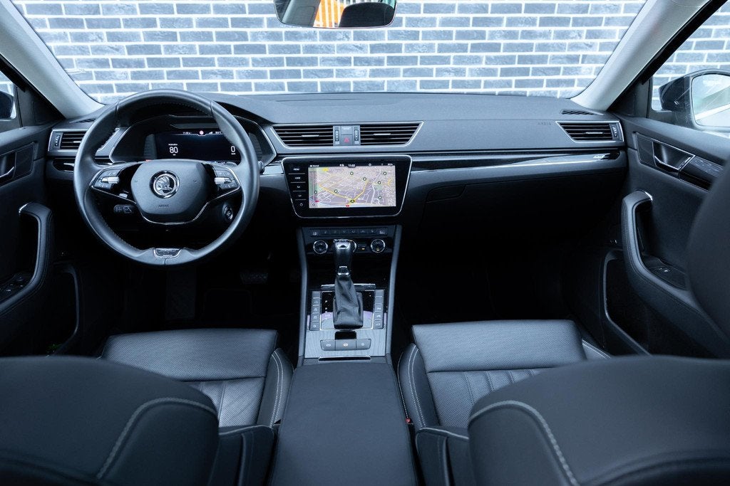 Skoda Superb Combi 1.4 TSI iV Laurent & Klement | Plug-in Hy, Auto's, Gebruikt, 4 cilinders, Zwart, Hybride Elektrisch/Benzine
