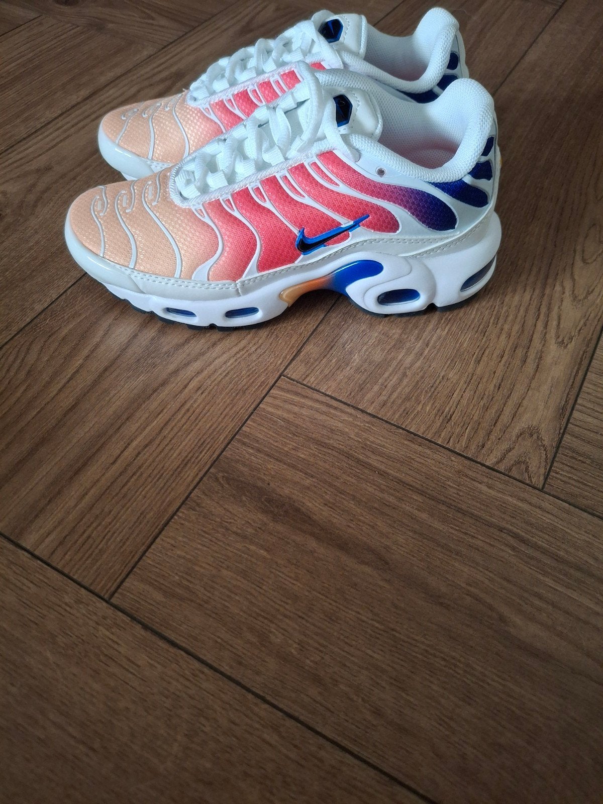 Nike Air Max Plus TN - Maat 33 -  nieuw, Sportschoenen, Nieuw, Nike, Verzenden