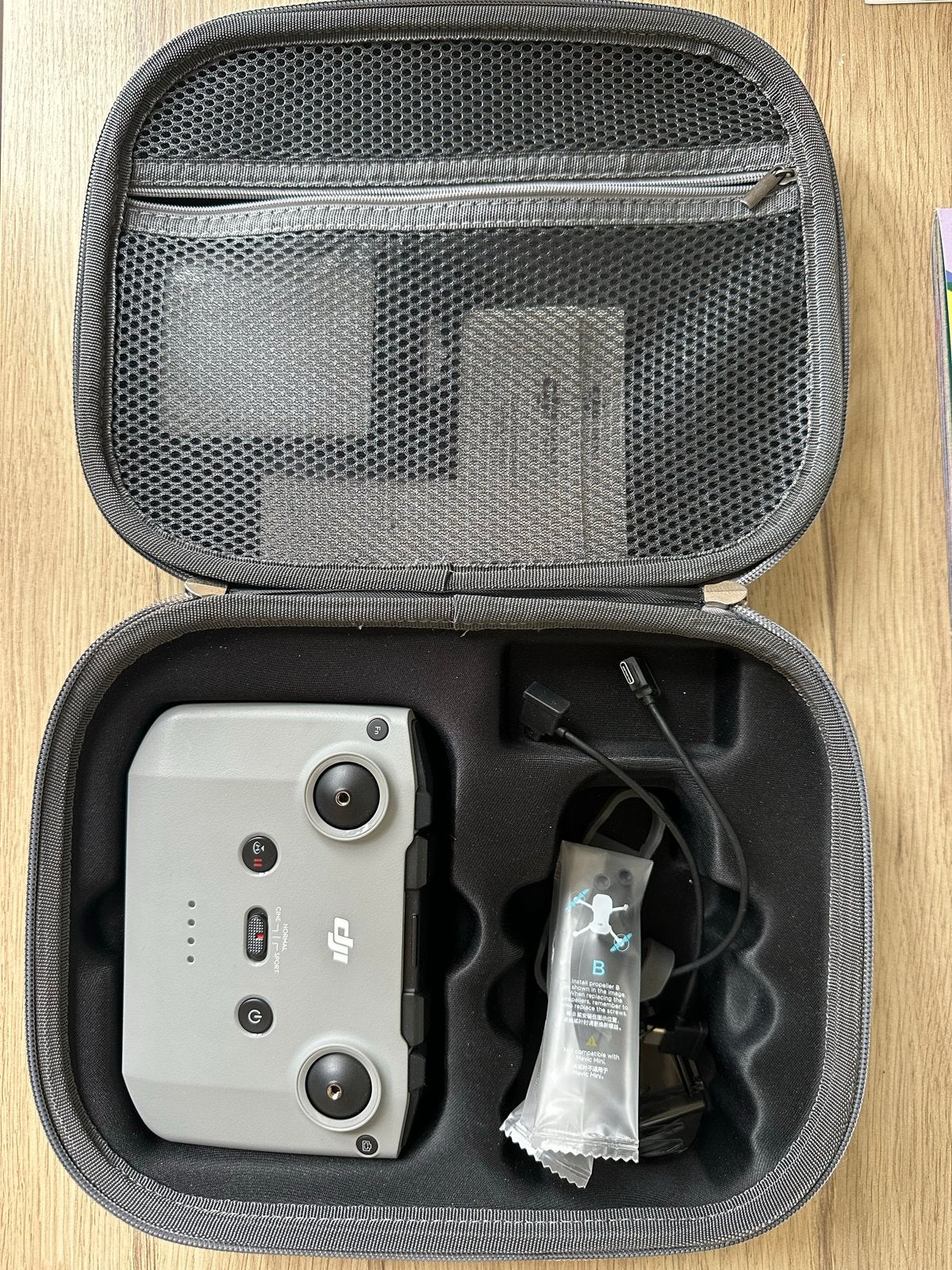 DJI RC-N1C afstandsbediening met koffer (zonder drone), Audio, Tv en Foto, Drones, Ophalen of Verzenden, Zo goed als nieuw, DJI