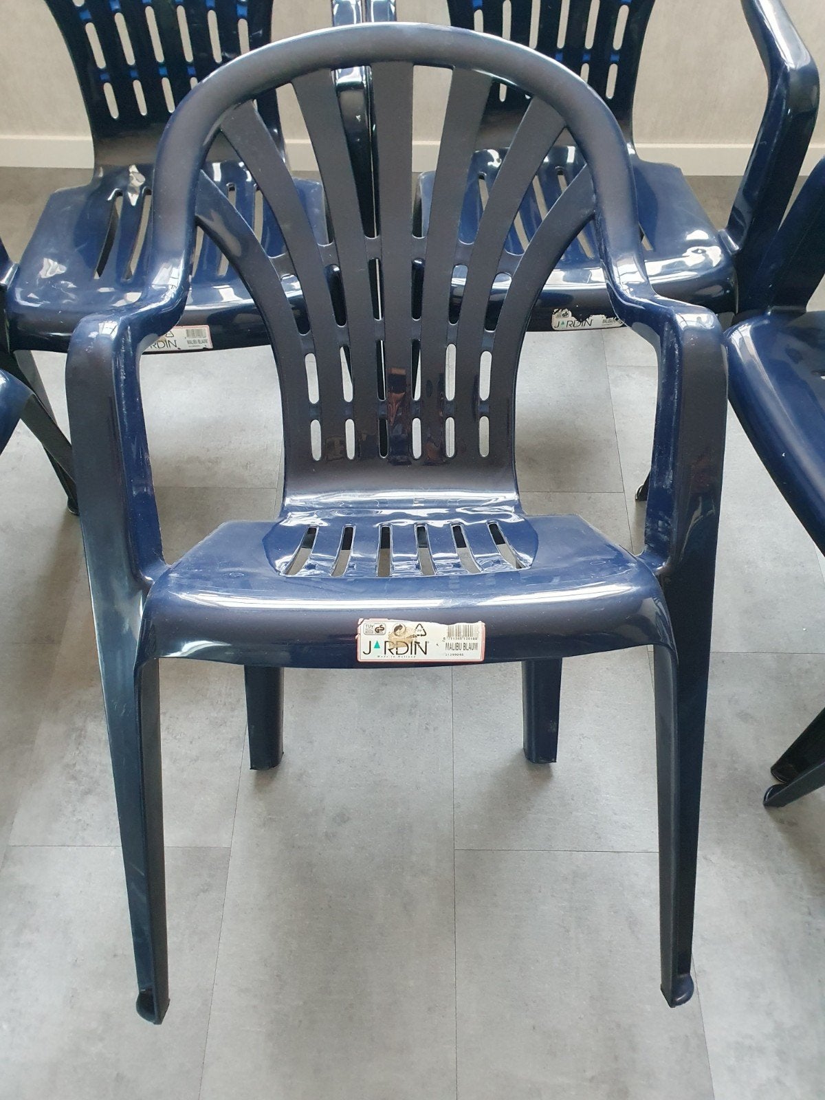 7 blauwe JARDIN stapelstoelen., Tuin en Terras, Tuinstoelen, Ophalen, Kunststof