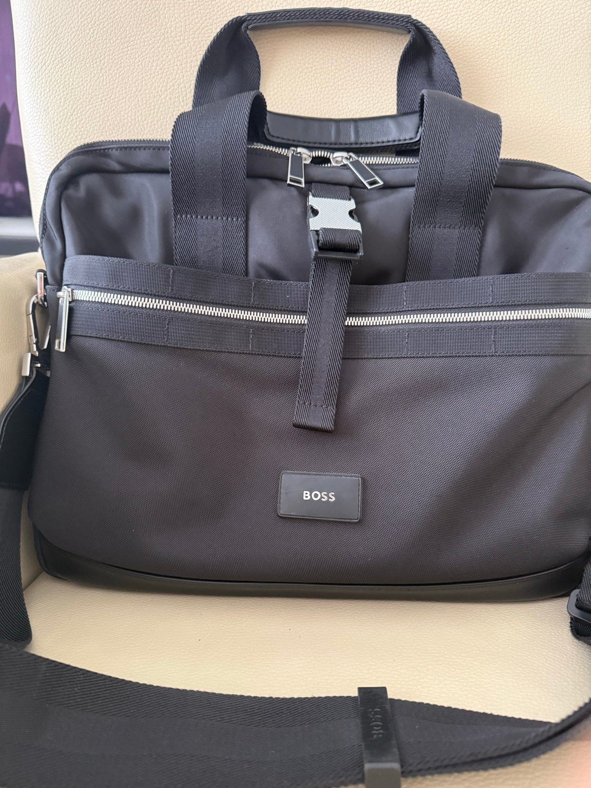 Boss heren laptoptas - Zwart, zo goed als nieuw, Computers en Software, Laptoptassen, Ophalen of Verzenden, Zo goed als nieuw