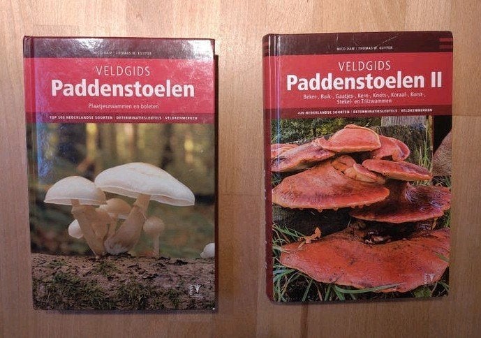 veldgids paddenstoelen 1 & 2
in zeer goede staat, Ophalen of Verzenden, Zo goed als nieuw