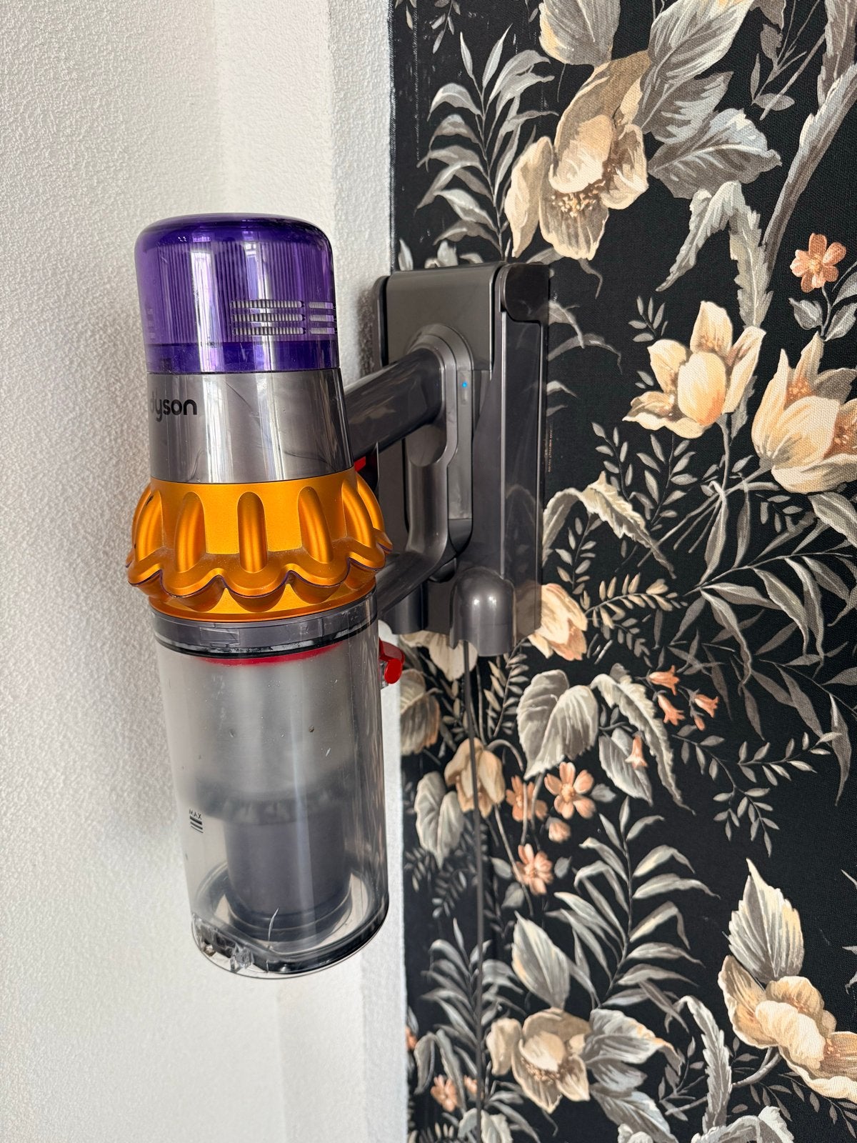 Dyson V15 Detect Absolute steelstofzuiger, Witgoed en Apparatuur, Stofzuigers, Gebruikt, Steelstofzuiger, Dyson, Draadloos, Reservoir