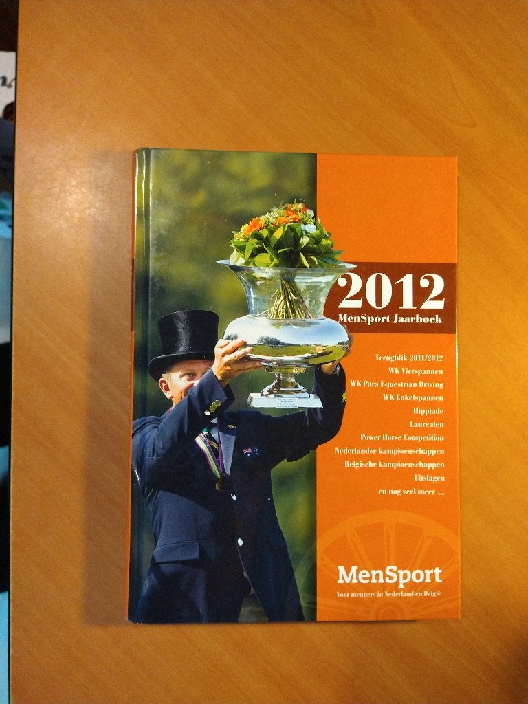 MenSport Jaarboek 2012, Ophalen of Verzenden, Zo goed als nieuw, Overige niveaus, Nederlands