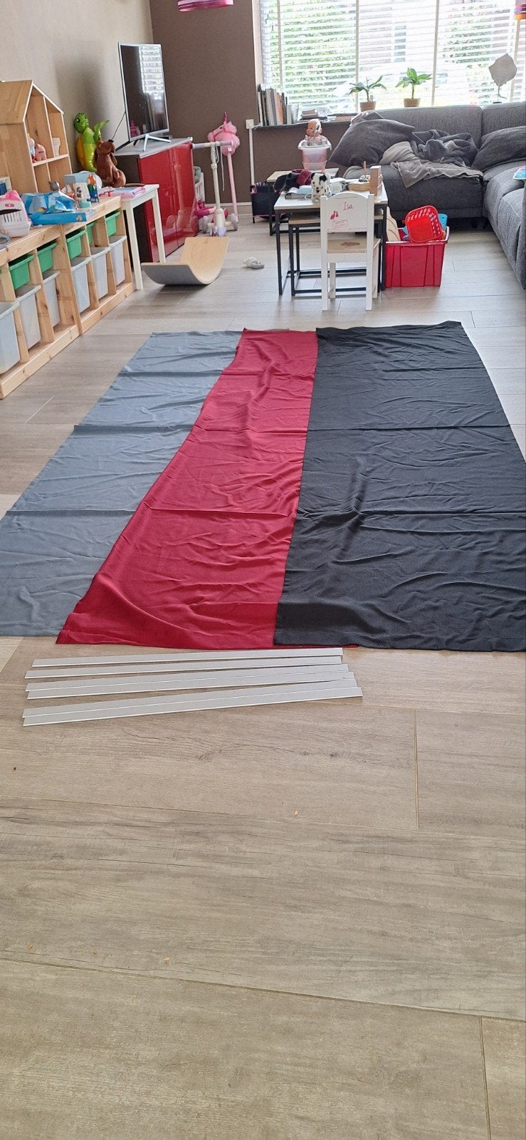 Paneelgordijnen met rails - Rood, Zwart, Grijs (70x256cm), Ophalen, Overige merken, 385 cm, Zo goed als nieuw