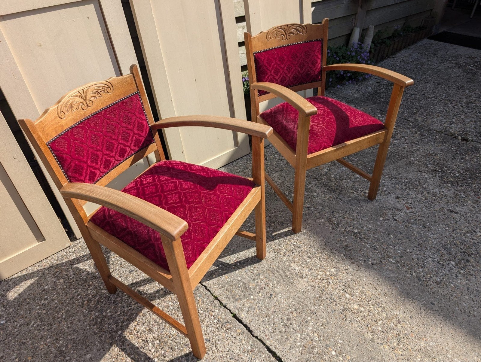 Set van 2 vintage stoelen met rode bekleding, Ophalen