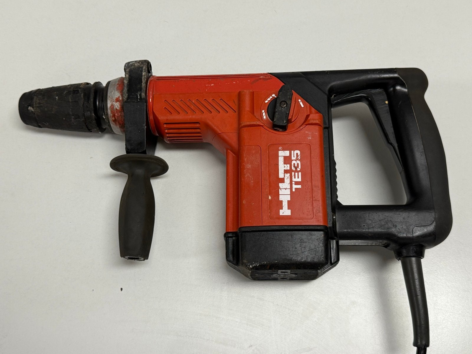324827 Krachtige Hilti TE35 Boorhamer in Koffer, Boor- en/of Breekhamer, Ophalen of Verzenden, Klopboormechanisme, Gebruikt