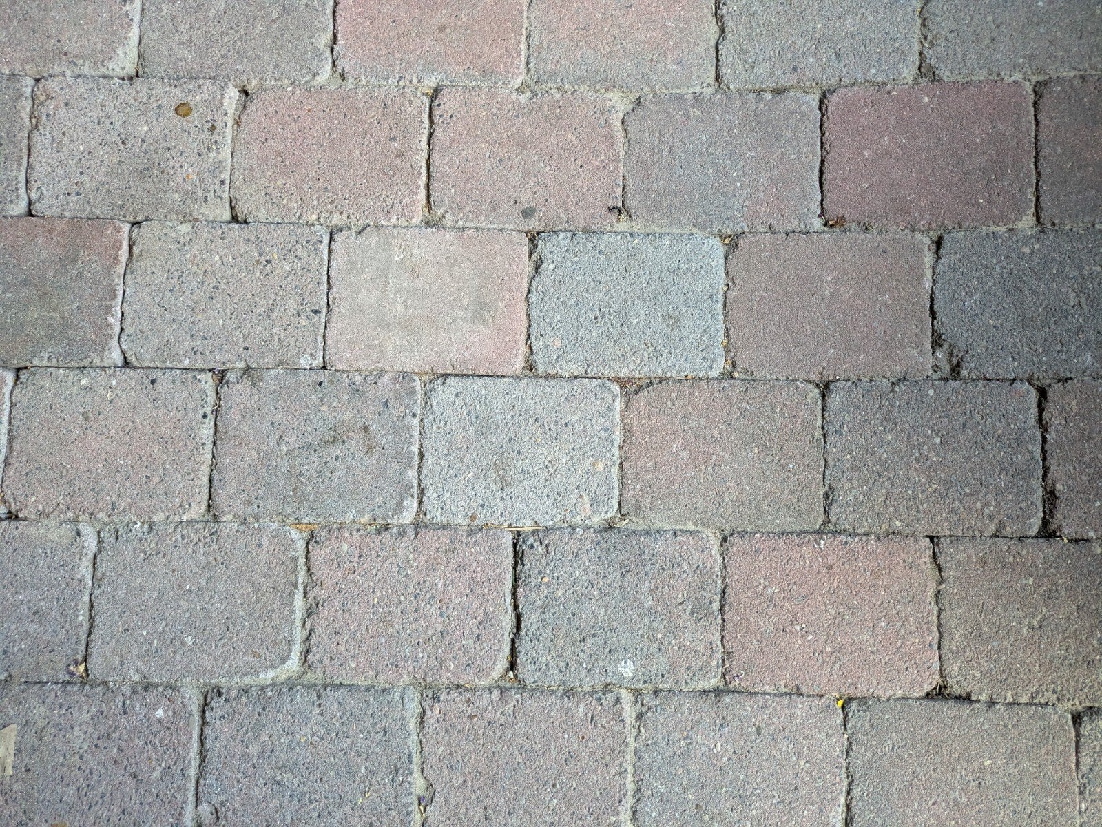 Gratis af te halen: Gebruikte trommelstenen (ca. 35 m²), Tuin en Terras, Tegels en Klinkers, Ophalen, Gebruikt, Klinkers, 10 m² of meer