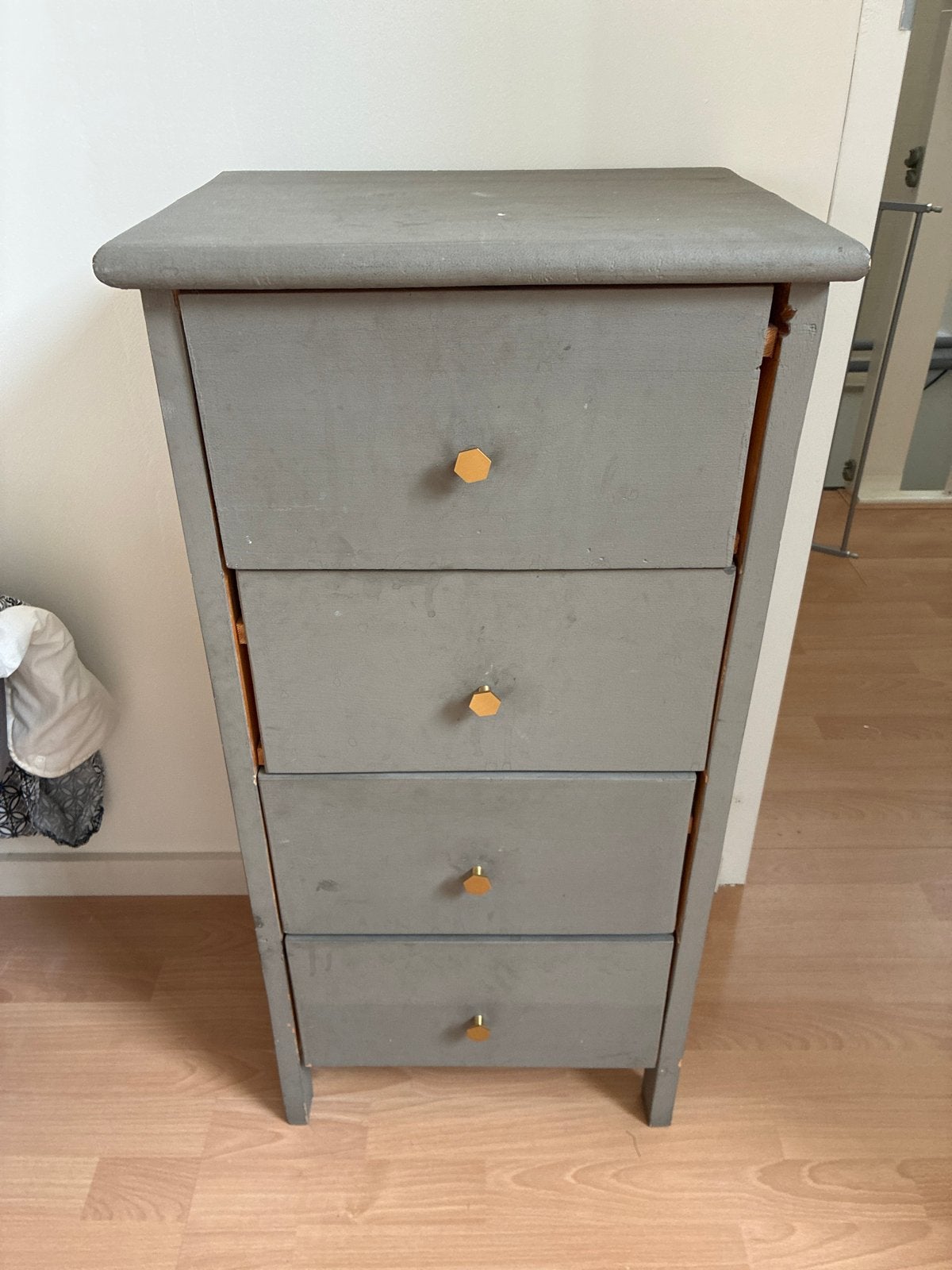 Kastje met 4 lades - gratis af te halen, Ophalen, Minder dan 50 cm, Gebruikt, 3 of 4 laden