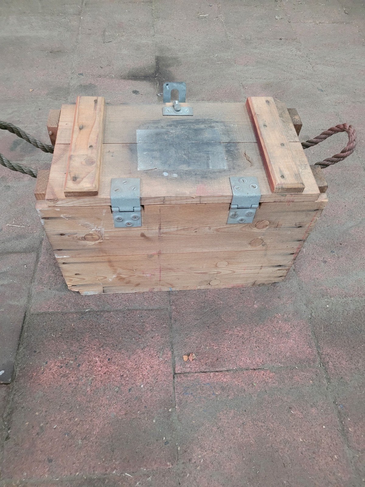 Vintage houten kist met metalen binnenkant en touwgrepen, Huis en Inrichting, Ophalen, Minder dan 50 cm, Gebruikt, Minder dan 50 cm
