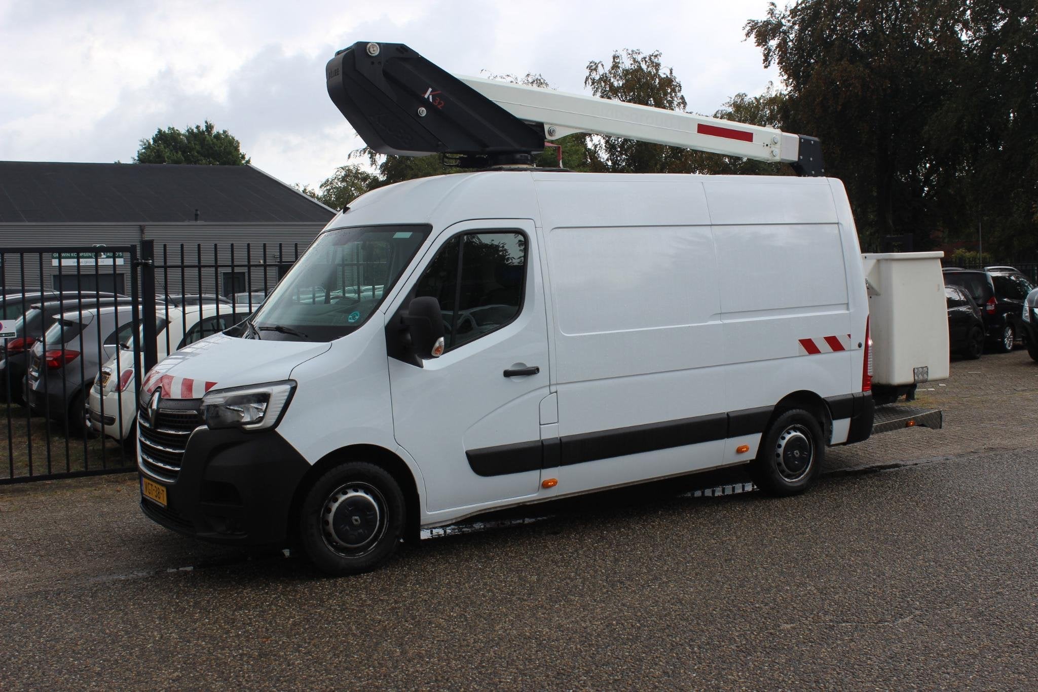 Renault Master T35 2.3 dCi 135 L2H3 Hoogwerker!, Voorwielaandrijving, Gebruikt, Euro 6, 4 cilinders