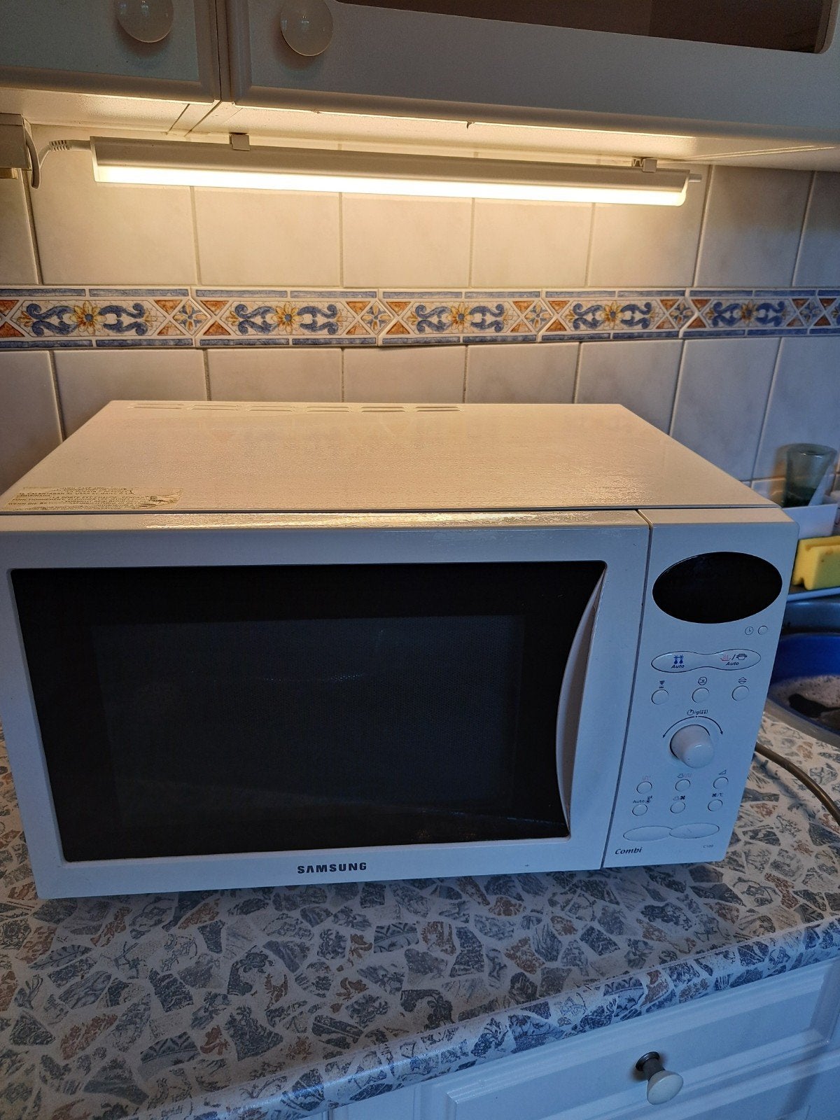 Samsung Combi Magnetron C100 - Wit, Gebruikt, Witgoed en Apparatuur, Magnetrons, Ophalen, Gebruikt, Crisp