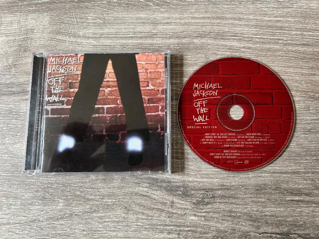 Michael Jackson Off The Wall Special Edition CD (2001), Cd's en Dvd's, Ophalen of Verzenden, 1980 - 1989, Zo goed als nieuw