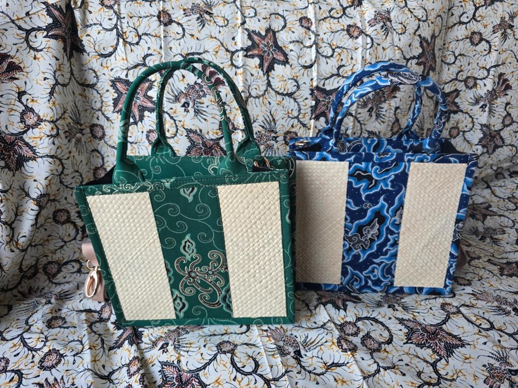 Batik tassen. Handmade Bali