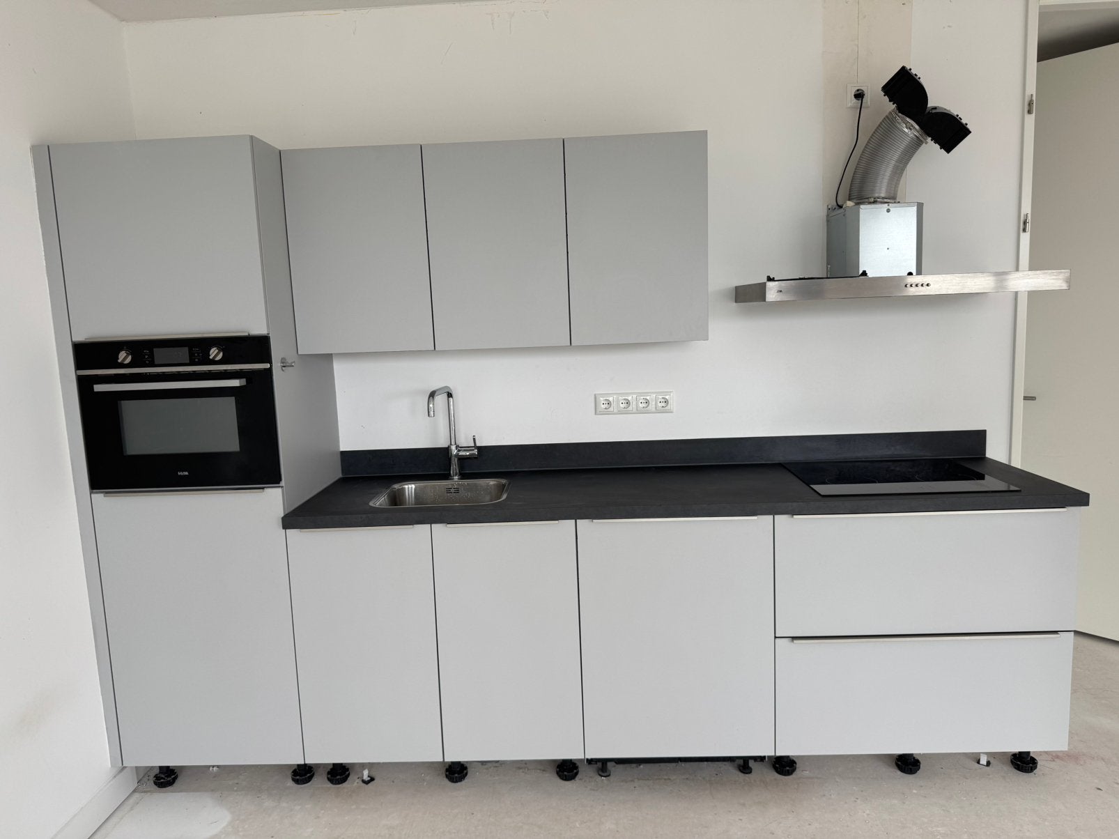 Complete keuken (zelf demonteren), Ophalen, Zo goed als nieuw, Wit, Hoekkeuken