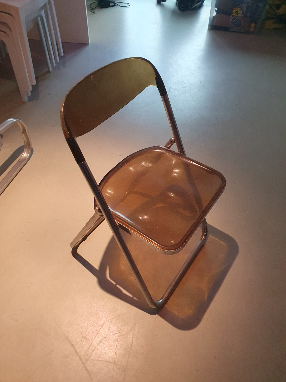 Jaren '80 inklapbare stoel met metalen frame, Huis en Inrichting, Stoelen, Gebruikt, Bruin, Ophalen of Verzenden, Jaren 80, Vintage, Inklapbaar