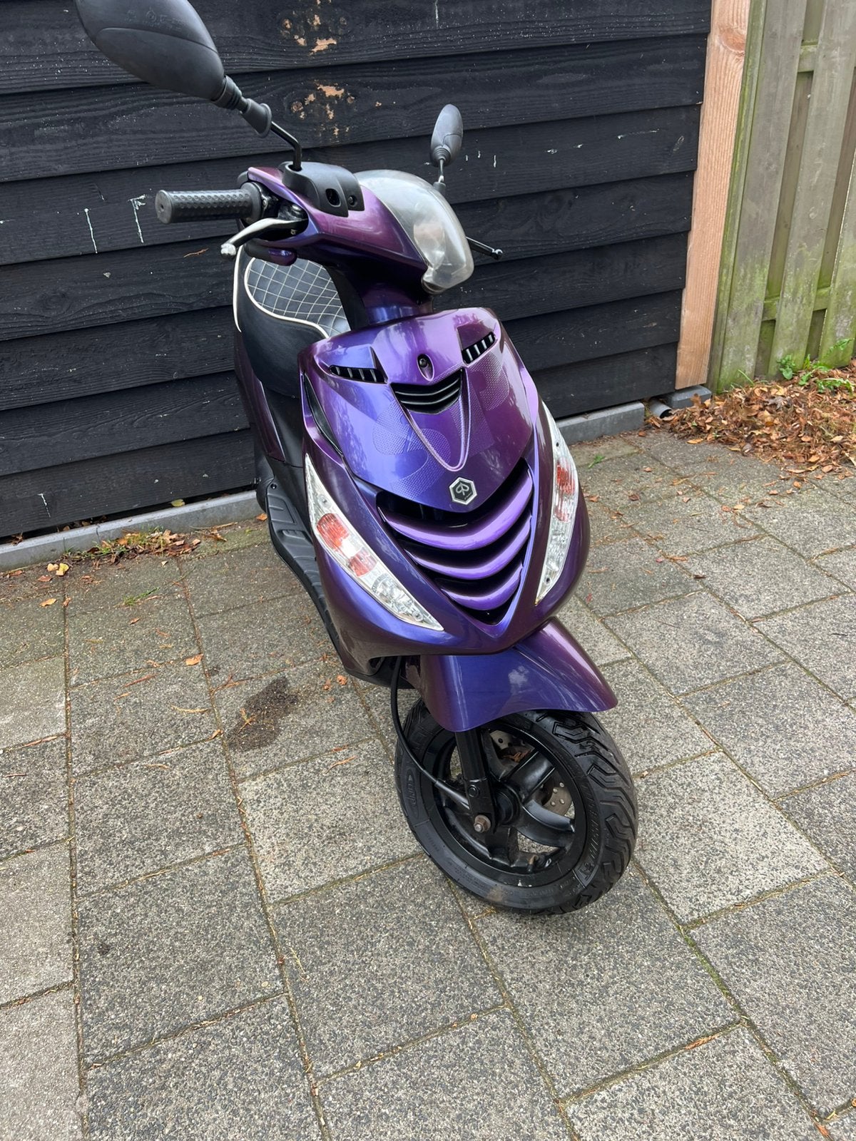 Piagio zip 50cc 4t 2016, Fietsen en Brommers, Scooters | Piaggio, Ophalen of Verzenden, Zo goed als nieuw, Benzine, Zip