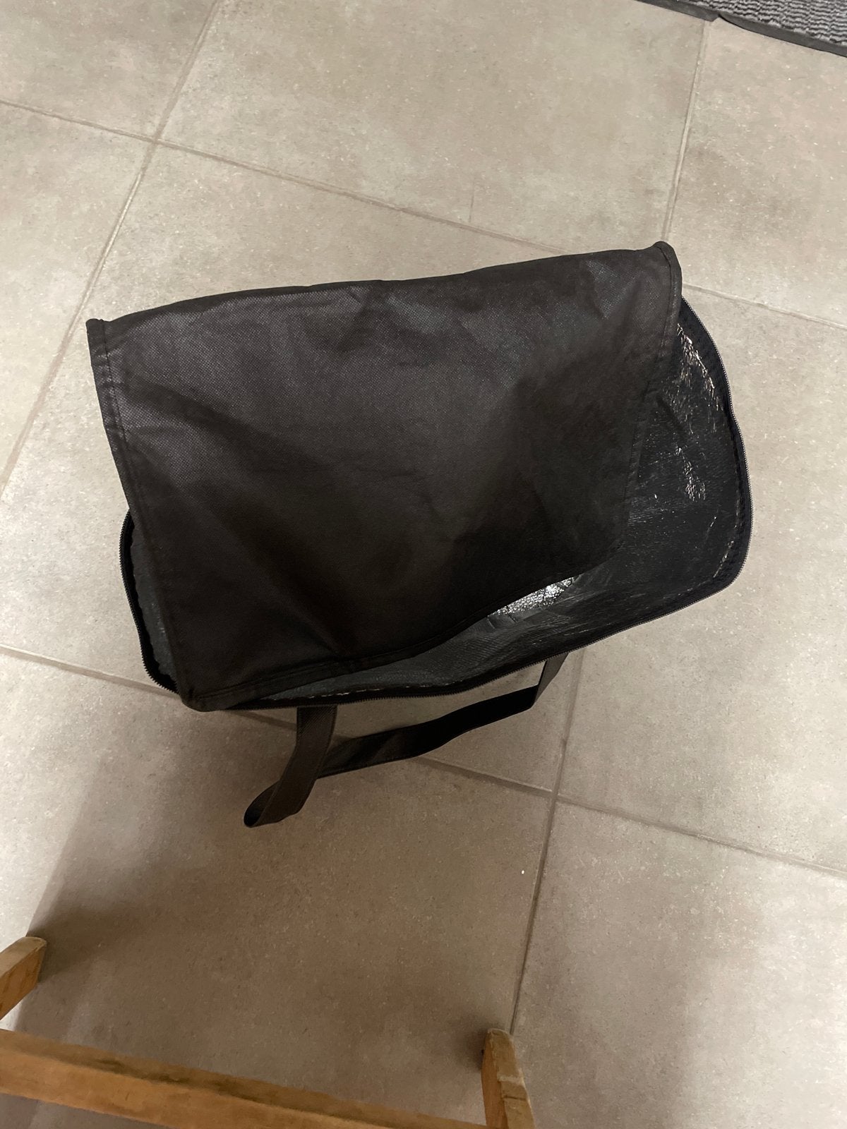 Handige zwarte koeltas voor onderweg, Ophalen of Verzenden, Zo goed als nieuw, Koeltas, Koelelement
