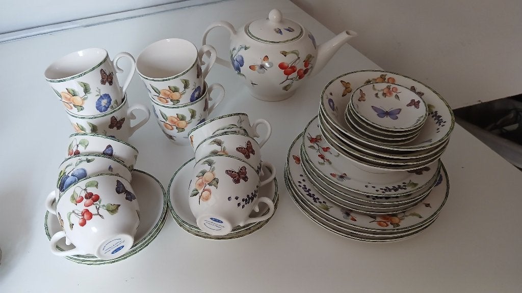 Janneke Brinkman servies Fruit & Flowers Vlinders, Huis en Inrichting, Keuken | Servies, Ophalen, Zo goed als nieuw, Overige stijlen