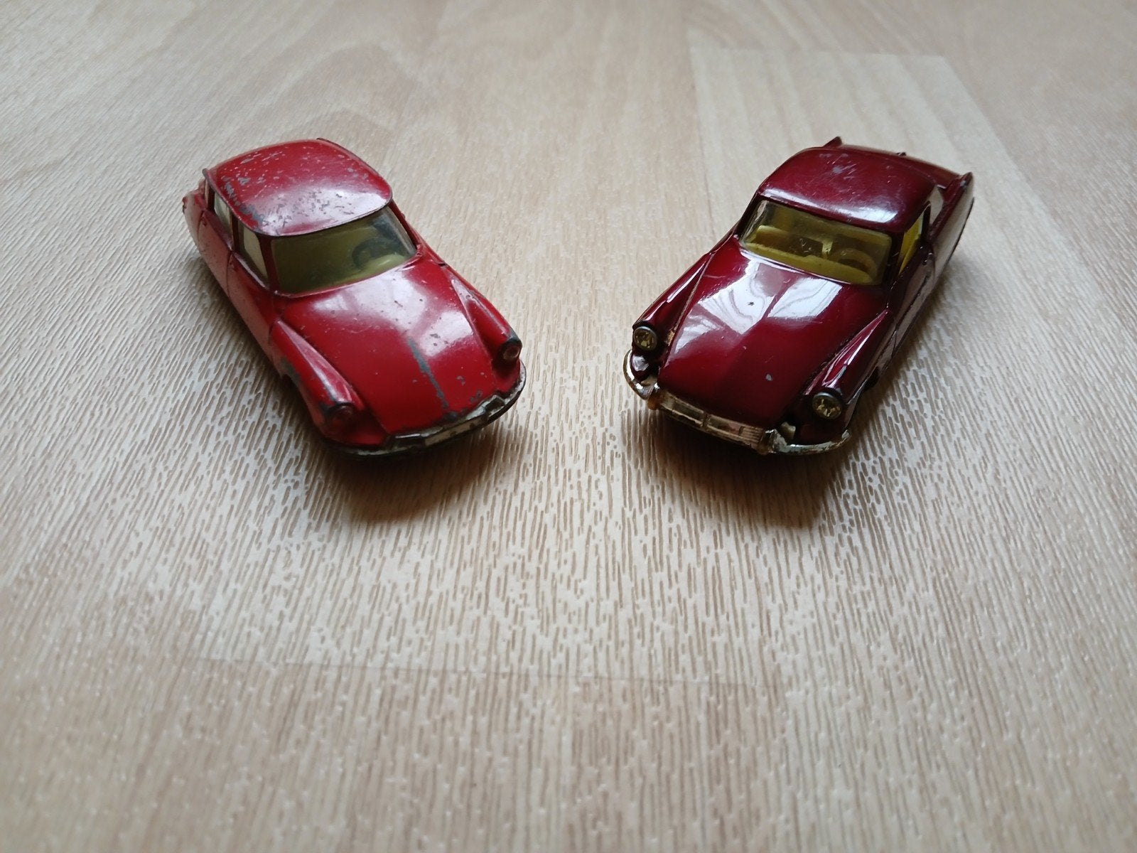 2x Citroën DS 21 en  coupé Le Dandy van Corgi, Ophalen of Verzenden, Gebruikt, Auto, Corgi