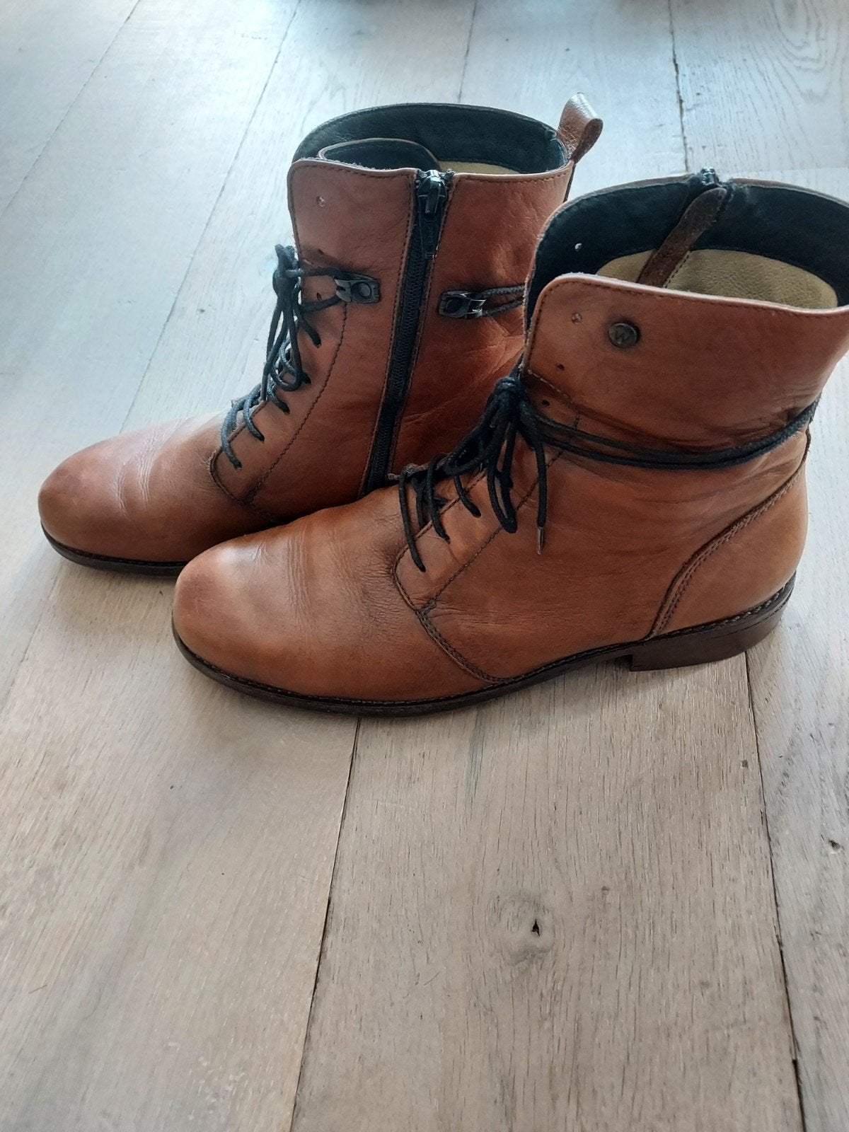 wolky enkellaars maar 43, Kleding | Dames, Wolky, Bruin, Ophalen of Verzenden, Gedragen