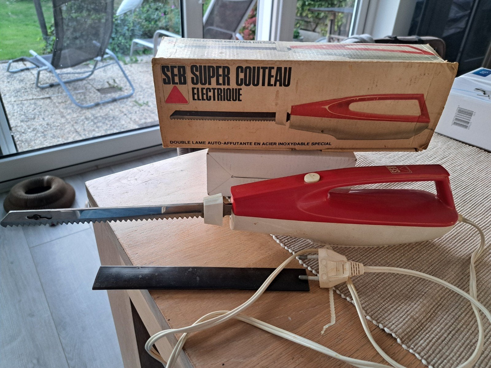 Retro Seb Super Couteau Electrique - Elektrisch Mes, Ophalen of Verzenden, Metaal, Rood, Overige merken