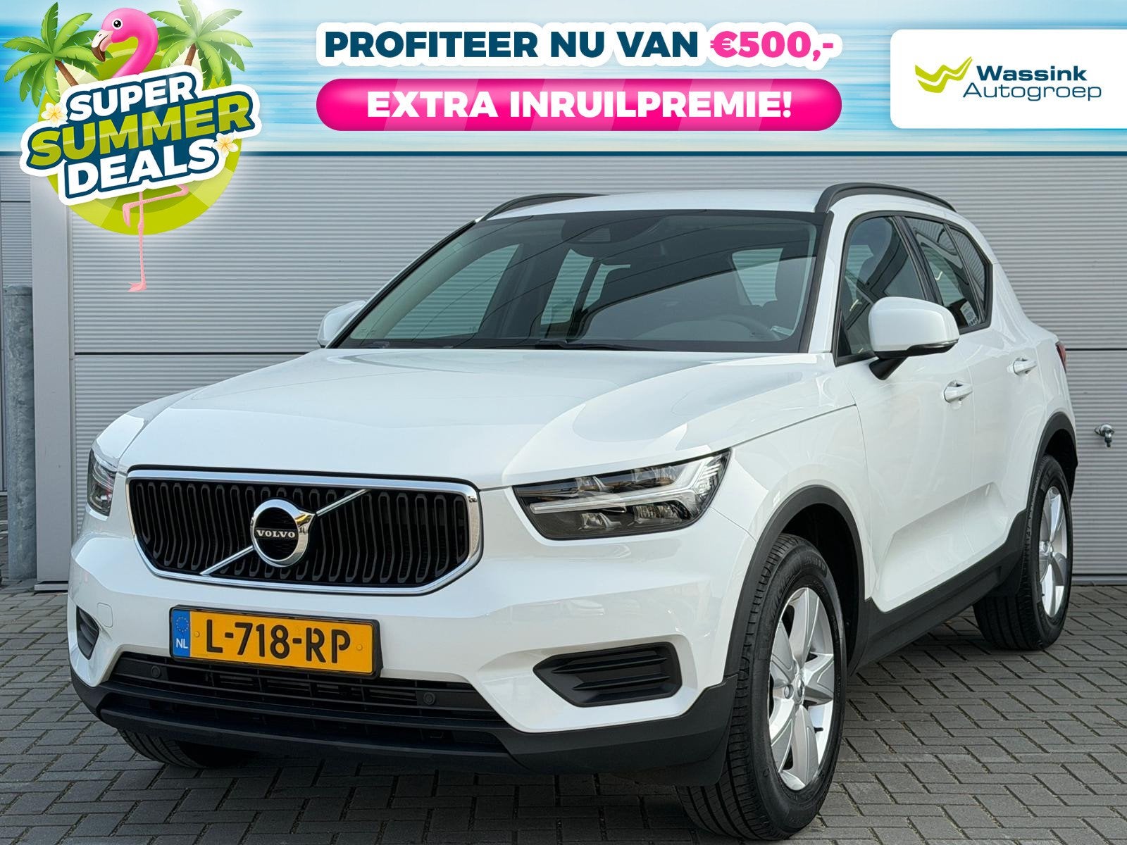 Volvo XC40 T2 129pk Momentum Core Automaat | SUMMER DEALS |, Auto's, Volvo, Gebruikt, 129 pk, Wit, Bedrijf