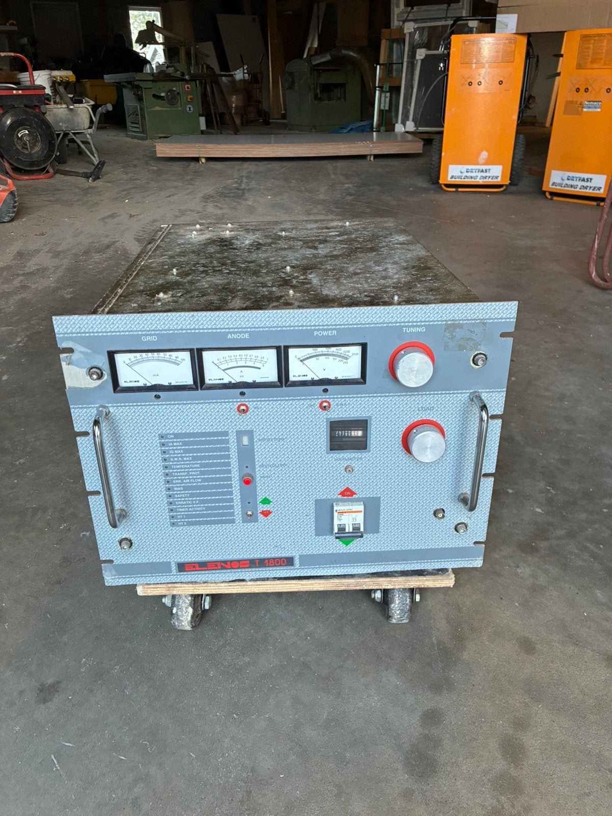 Elenos T1800, Ophalen, Gebruikt, Zender